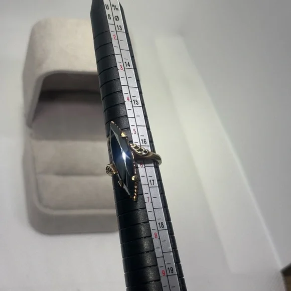 Vintage 10K Yellow Gold Hematite ‘Alaskan Diamond’ Ring, size 6 - Picture 7 of 10